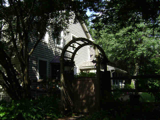 Building photograph for 86 BELLAMY LN
